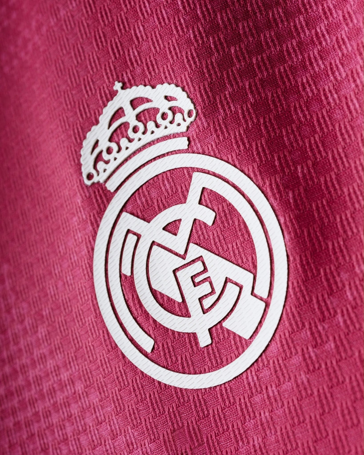 Real madrid third kit 2026/27 season -𝗣𝗹𝗮𝘆𝗲𝗿 𝘃𝗲𝗿𝘀𝗶𝗼𝗻 (premium quality)